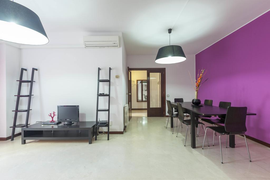 Apartment Sagrada Familia Barcelona Rum bild